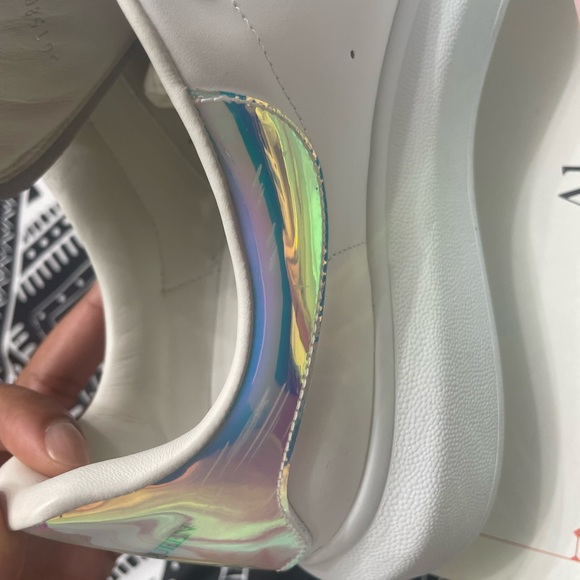 Alexander McQueen Sneakers - Picture 5 of 11